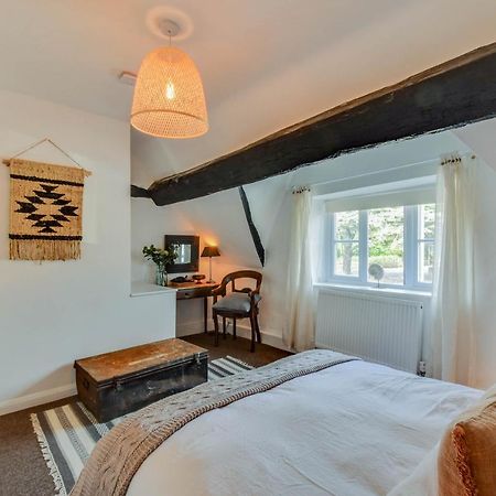 サウス・サーニーThe Nook, Newly Available Relaxed 2 Bed, Cotswoldsアパートメント エクステリア 写真