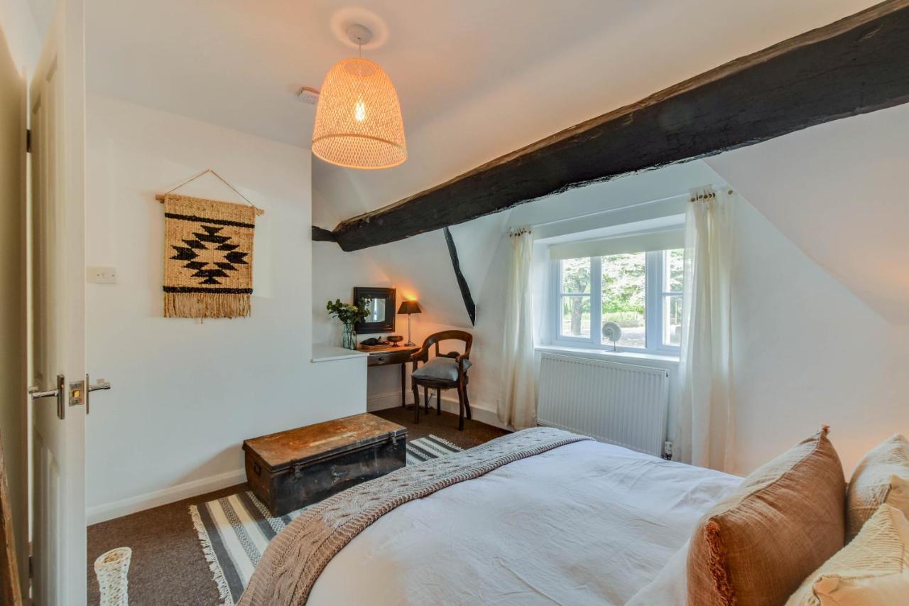 サウス・サーニーThe Nook, Newly Available Relaxed 2 Bed, Cotswoldsアパートメント エクステリア 写真